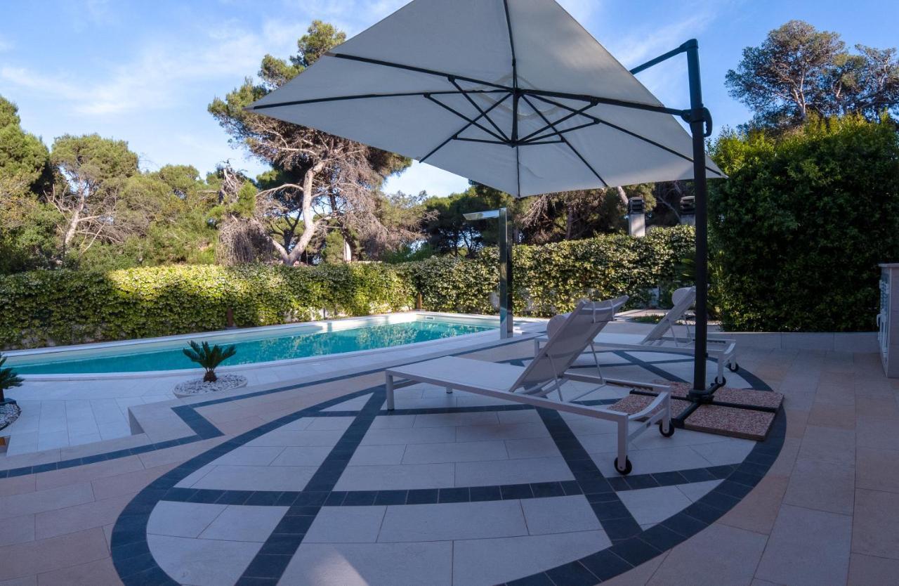 Villa Fenicottero - Exclusive Private Villa With Pool Porto Pino Exterior photo